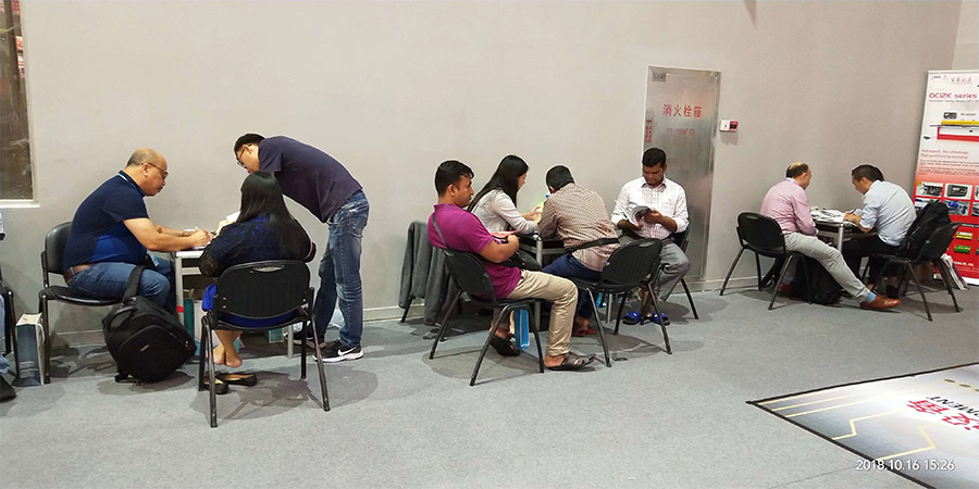 沖床送料機(jī)廠參展廣交會,廣交會送料機(jī)廠